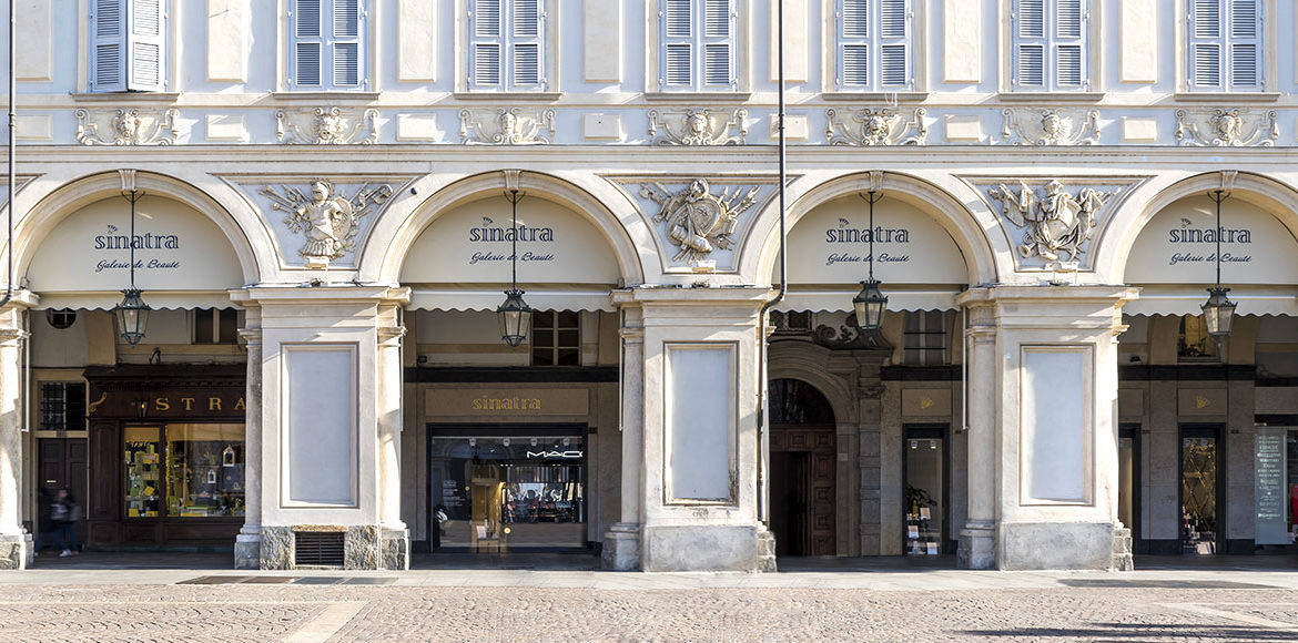 Profumerie Sinatra Cushy Shopping